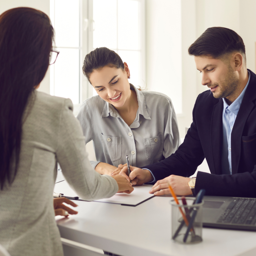 Smart Leasing: The Strategic Advantage of a Commercial Broker in Retail